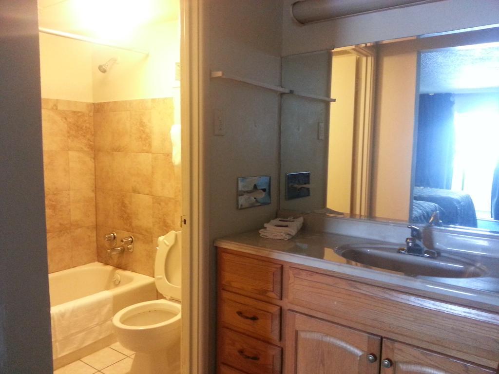 America'S Best Inn & Suites Clarksville 클라크스빌 객실 사진