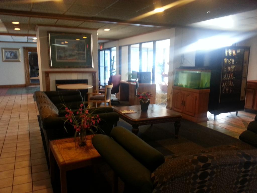 America'S Best Inn & Suites Clarksville 클라크스빌 외부 사진